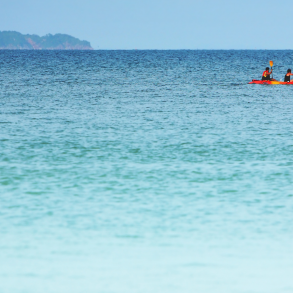 Group kayaking with Maui Eco Tours